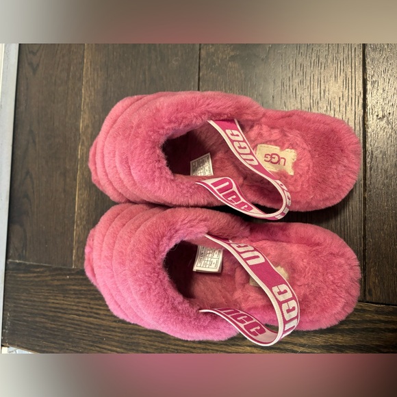 Ugg slides - Picture 4 of 5